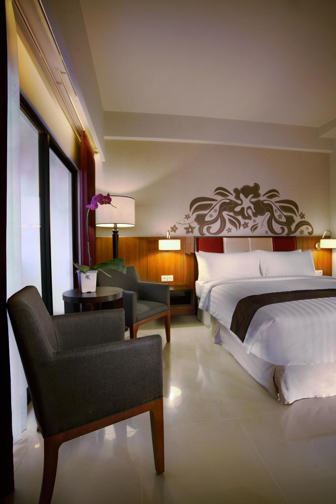 Aston Bojonegoro City Hotel Eksteriør billede