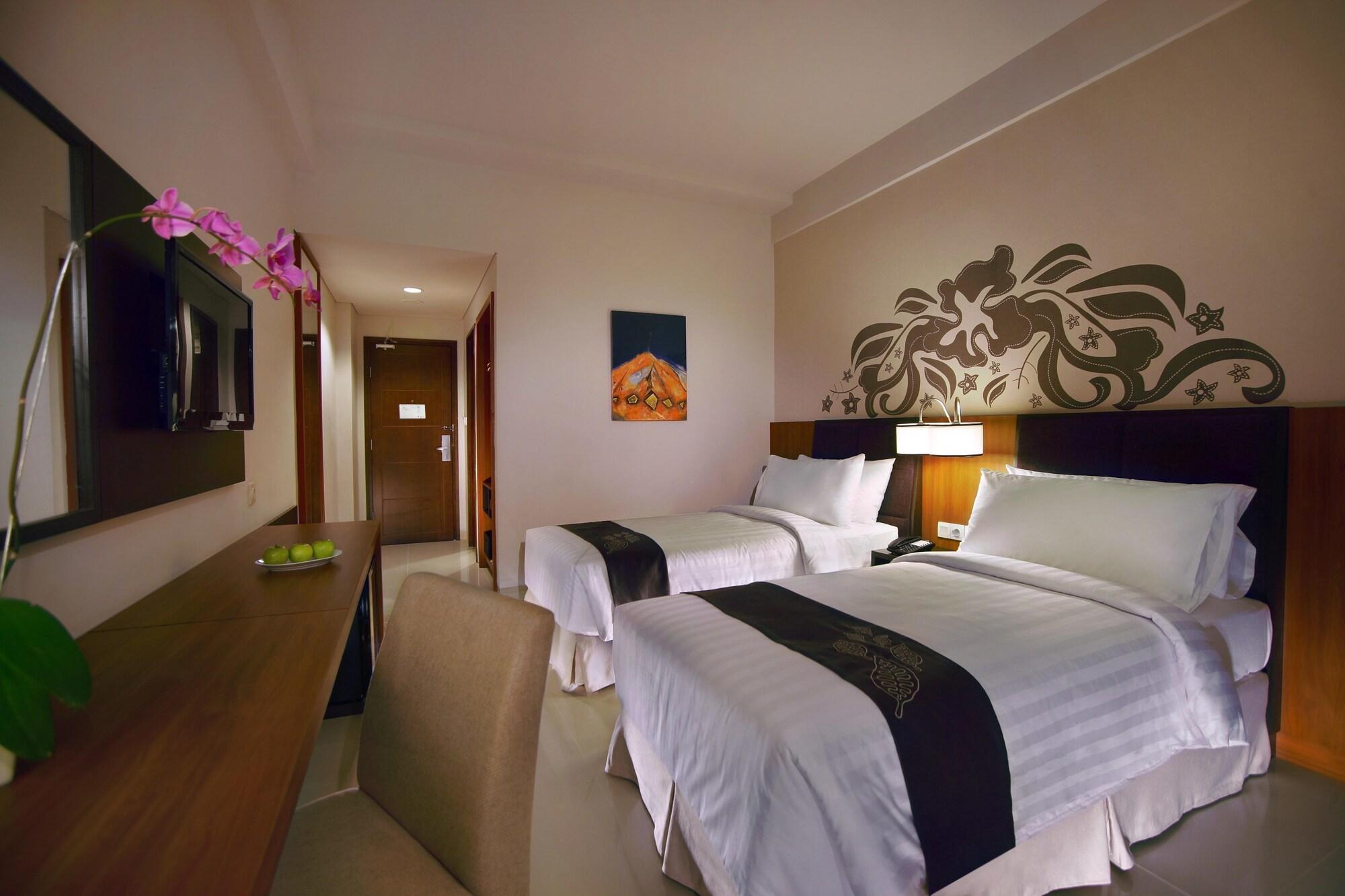Aston Bojonegoro City Hotel Eksteriør billede