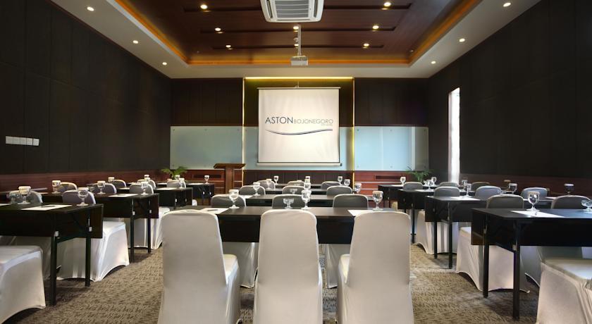 Aston Bojonegoro City Hotel Eksteriør billede